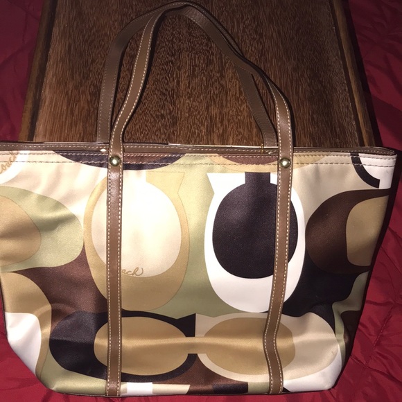 Coach Handbags - Authentic Coach Handbag! Please read description!